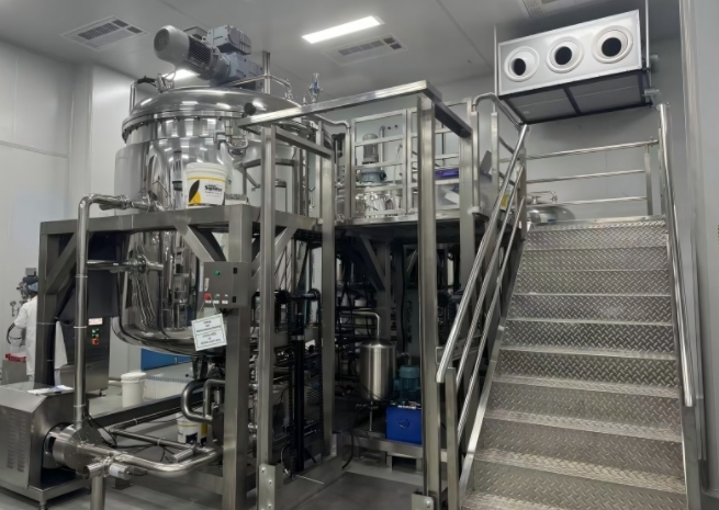 5000L均質(zhì)乳化機設(shè)備小型項目